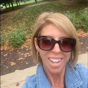 Meet your Posher, Donna